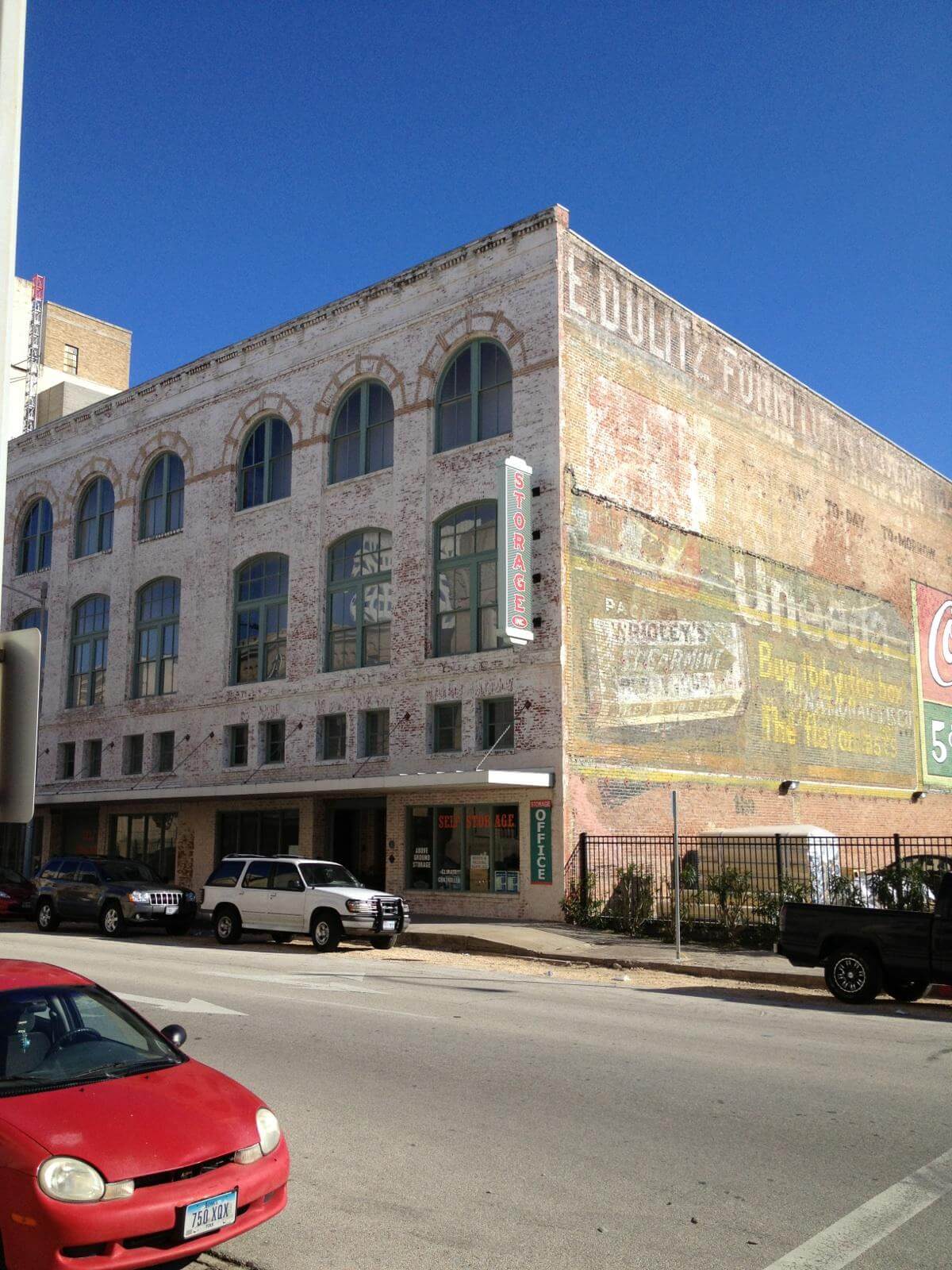 Facility building